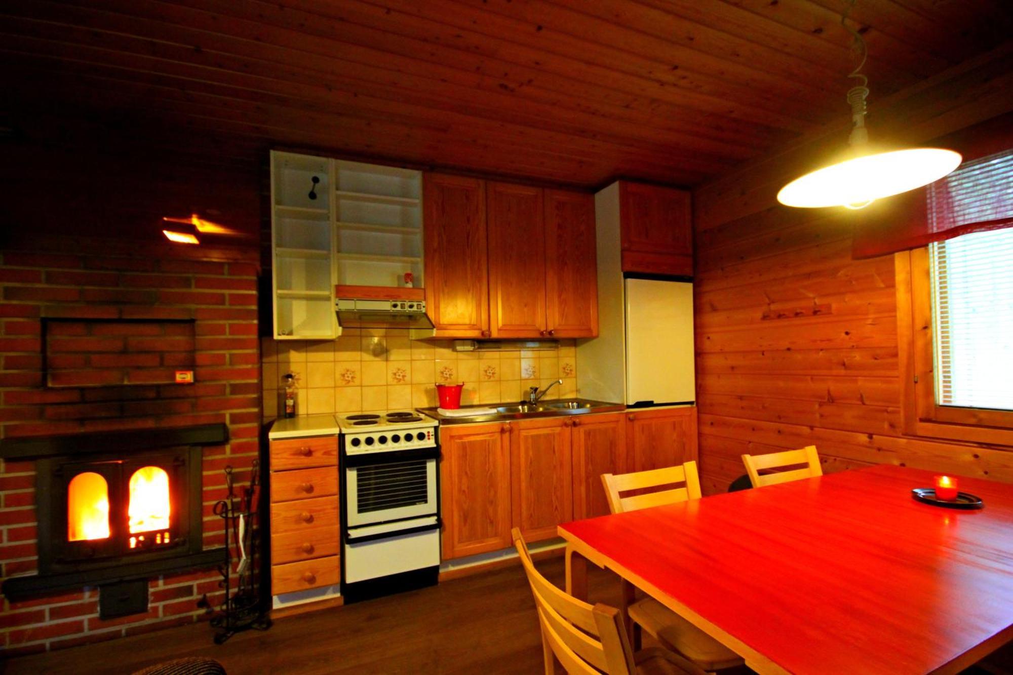 Ukonjaerven Holiday Village Ivalo Room photo