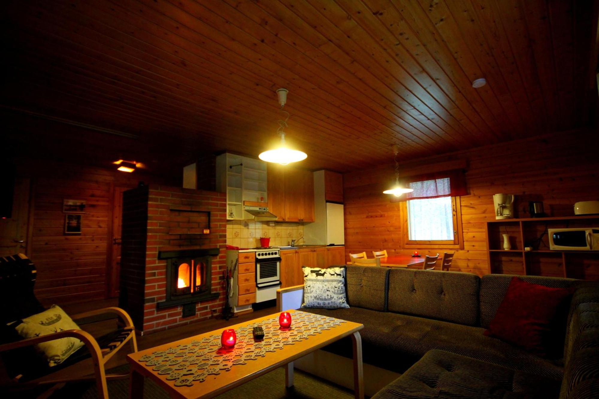 Ukonjaerven Holiday Village Ivalo Room photo