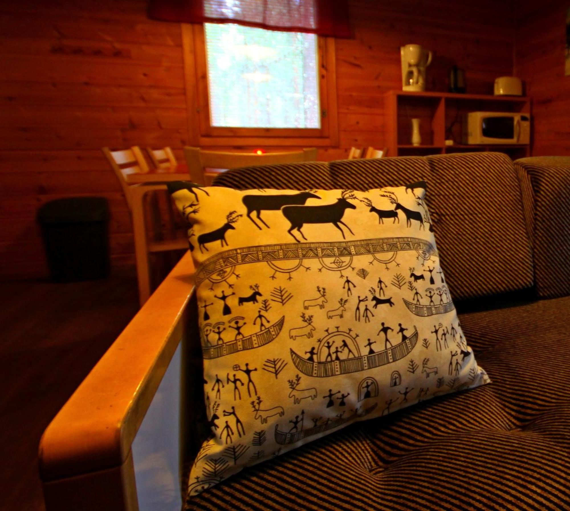Ukonjaerven Holiday Village Ivalo Room photo