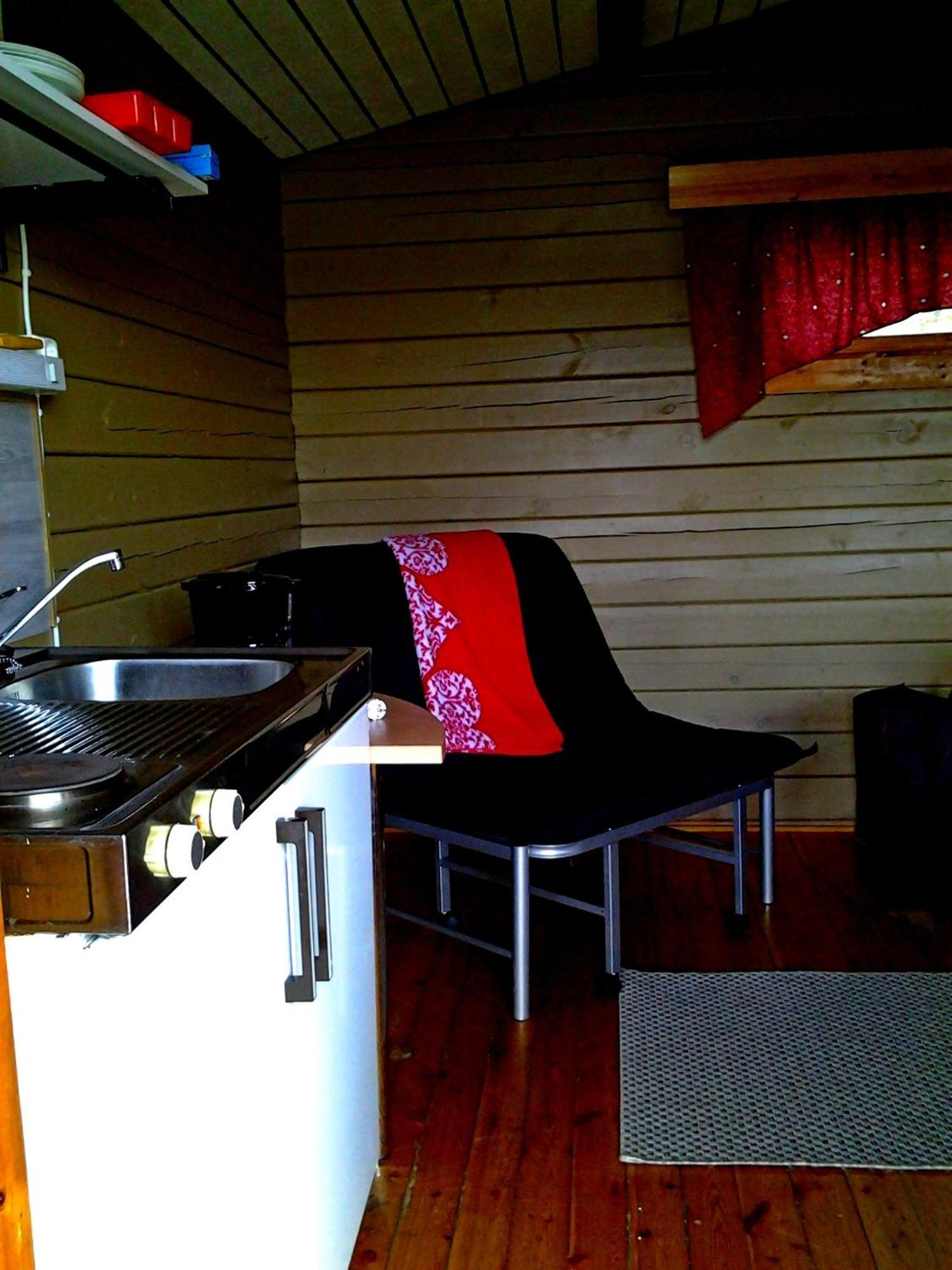 Ukonjaerven Holiday Village Ivalo Room photo